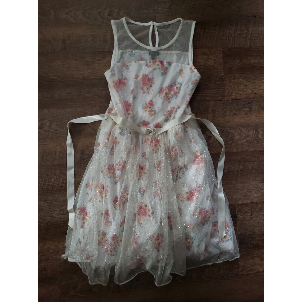 Girls 16 Beautiful Tufted Sleeveless Dress